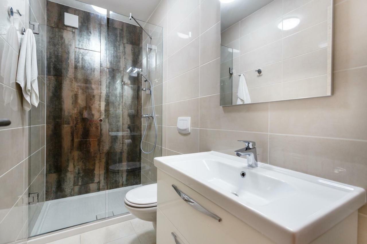 Apartman Maslina Кърк Екстериор снимка