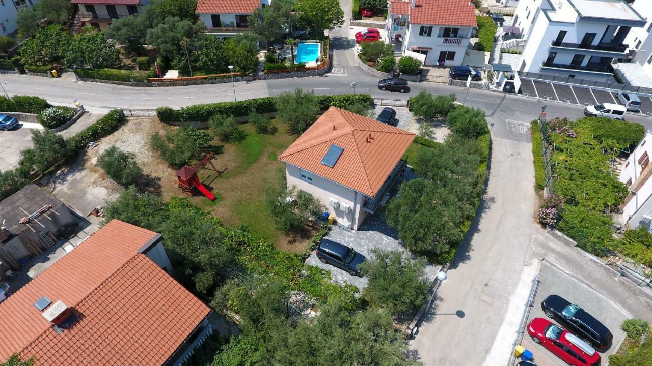 Apartman Maslina Кърк Екстериор снимка